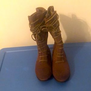 Joyfolie Eliza boots in Nutmeg